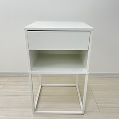 ☆決まりました☆《IKEA》ベッドサイドテーブル　ホワイト　①の画像