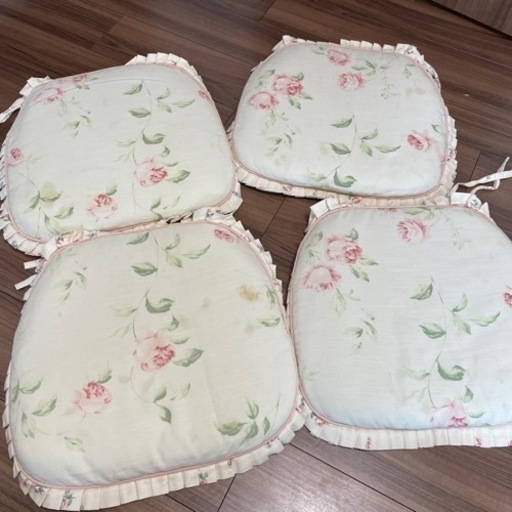 ✳︎お値下げしました✳︎ローラアシュレイ　シートクッション4枚