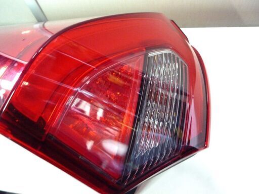 点灯未確認 ジャンク品　三菱 エクリプスクロス テールランプ 右用 STANLEY W3155 中古 新道東店