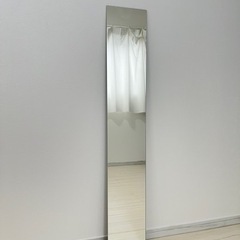 《IKEA》ミラー　取り付け用固定具付き