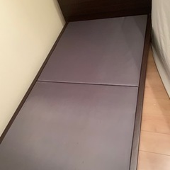 25日まで！シングルベッド　多少のキズ、シミあり　マットレスは付き