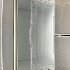 サンヨー6ドア冷蔵庫401Lの画像