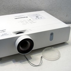 ◆美品【Panasonic】ビジネスプロジェクター　PT-VX4...