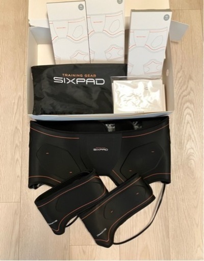 SIX PAD シックスパッド ボトムベルト（Mサイズ）とシックスパッド専用ボトムベルト高電導エレクトロードパッド4枚入り×3箱
