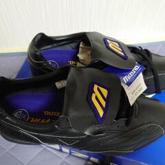 新品の野球スパイク〜ミズノ「ライトチャージ・グリッター」27.5cmの画像