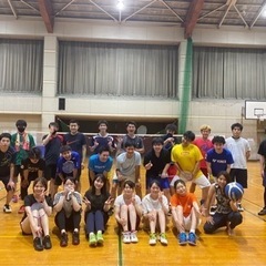 初心者も安心！楽しくバドミントン！！