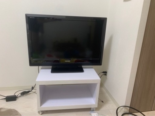 【7月末引き渡し】32型テレビとテーブルセット