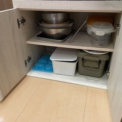 食器棚の画像