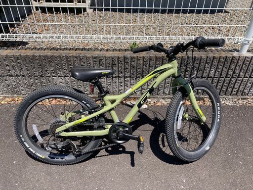 【値下げしました】子供用 自転車 GT 20インチ 室内保管 美品