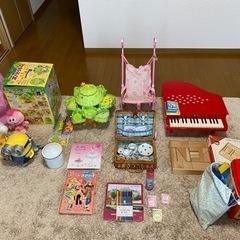 子供のおもちゃ、ぬいぐるみ、細かな雑貨の画像