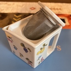 紅茶ポットセット（メルローズ）の画像