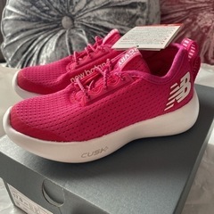 ニューバランス キッズ 子供 17cm　通学　ピンク靴　軽量メッシュの画像