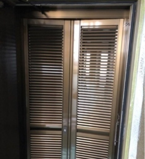 アルミ　玄関網戸　幅約82 高さ192奥行き16