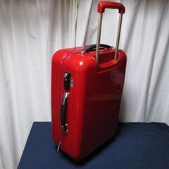 無料０円差し上げます！赤いキャリーバック　中古の画像