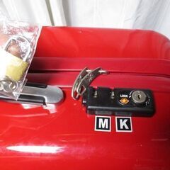 無料０円差し上げます！赤いキャリーバック　中古の画像