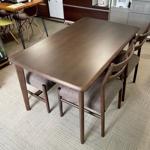 【新品同様‼️】定価84,800円♪ 現行モデル ニトリ 135cm幅4人掛けダイニングテーブルセット《NコレクションT-01》 片側ベンチ