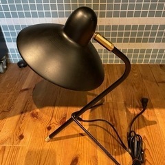 Angers  おしゃれ　スタンドライトの画像