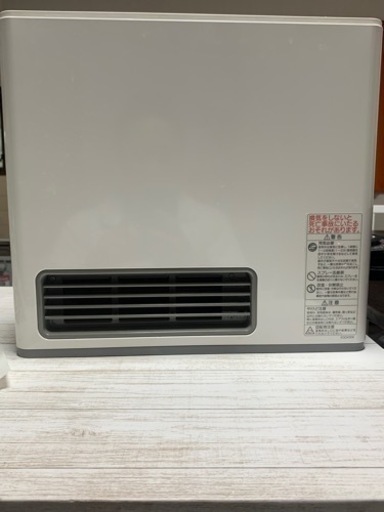 ガスファンヒーター