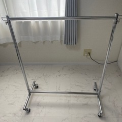0円！ステンレスハンガーラック！訳あり