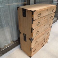 アンティーク　古道具　桐箪笥　鍵付属の画像