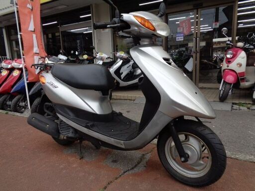 NO.4366　ＪＯＧ （ジョグ）　水冷４サイクルエンジン　フューエルインジェクション車　シルバー　☆彡