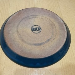 人気 BRICKS プレート皿 濃い青 サイズ(約)直径22cm✖️高さ2.3cmの画像