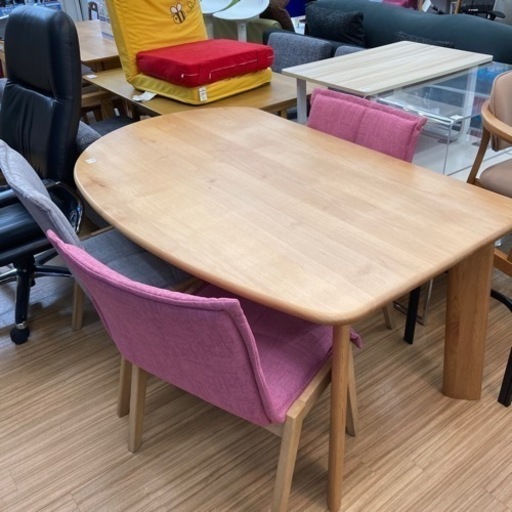 ダイニング4点セットのご紹介！