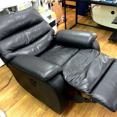 ニトリ 電動リクライニングソファ 1人掛け ビリーバー2 本革 一部合皮 黒