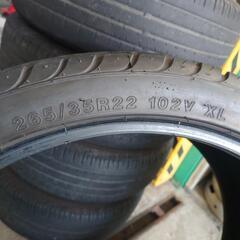 【値下げ】265/35R22 タイヤ 4本セットの画像