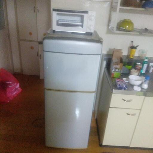 シャープ冷蔵庫とトースターセットになります