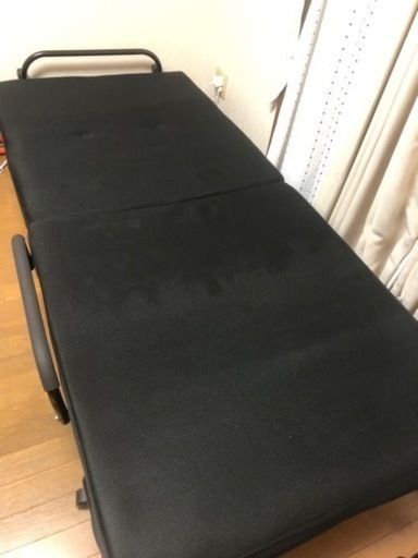 【まとめて引き取れる方優先】折り畳みベッド　シングルベッド　ブラック