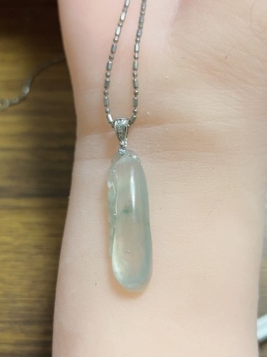 本翡翠　ペンダント  ネックレス 福瓜 氷ヒスイ 透明色 18k ホワイトゴールド　天然ダイヤ　誕生日プレゼント 縁起物 鑑別書有 22071502