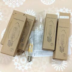 新品 シャンデリア用 LED電球５個 E17 40w 電球色の画像