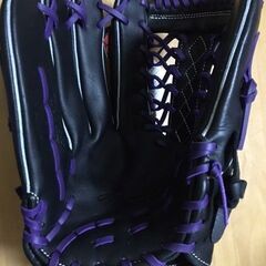 【未使用新品！！スチーム加工済み！！】女子ソフト御用達のローリングスグローブ（紫カラー入り）オールラウンド11.75左投げ用の画像