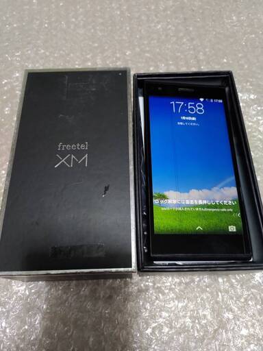 SIMフリースマホ本体　freetel LTE XM FT142D