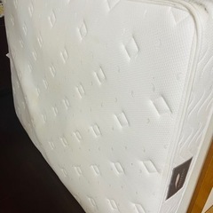 マットレス　ダブルサイズの画像