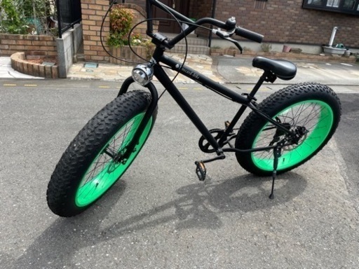 極太タイヤ　ファットバイク２６インチ