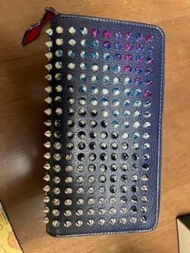 ルブタン　財布
