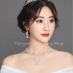 新品　ウェディングジュエリーセット・ティアラ ネックレス  ピアス3点セットの画像