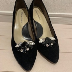 パンプス　25cm