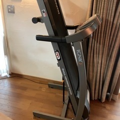 ランニングマシーン　IGNIO トレッドミルの画像