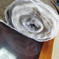 茶色のポリエステルのキルト生地の画像