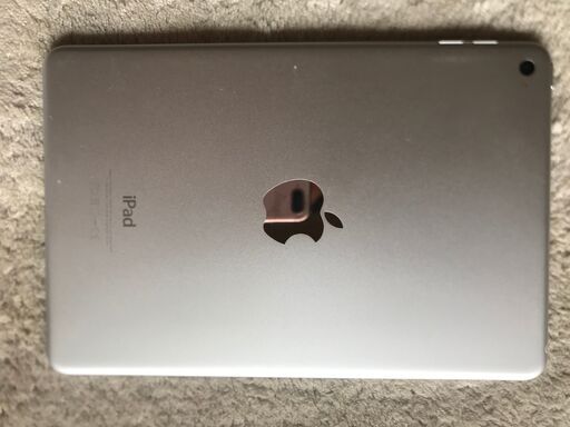iPad mini4 silver A1538 WI-FI １６ＧＢ バッテリー１００％