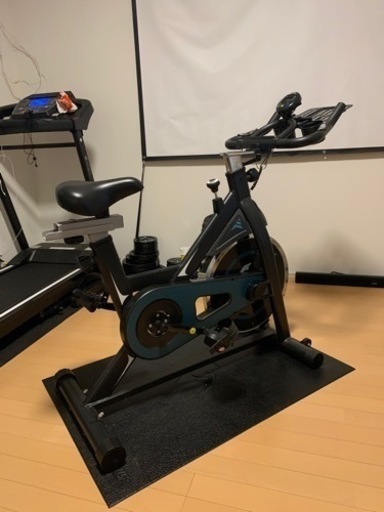 【土日一宮市内運びます】使用時間少ないです。　美品　エアロバイク　フィットネスバイク　Muscle Genius 負荷調節式　バイクマット付き