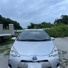 ✴︎車屋からの出品✴︎ H25年 アクア 美品　