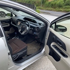 ✴︎車屋からの出品✴︎ H25年 アクア 美品　の画像