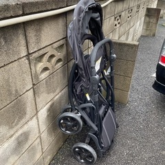 ベビーカー2人乗りの画像