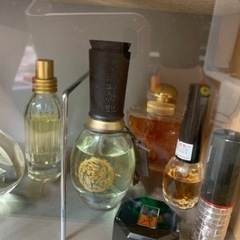 小さい香水セットの画像