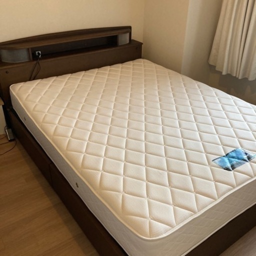 ベッド（ワイドダブルサイズ）