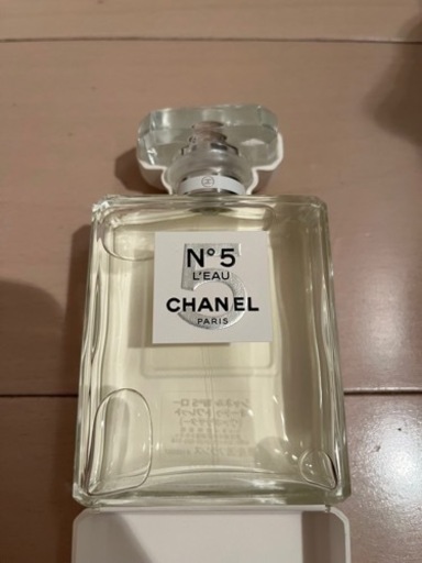CHANEL 香水